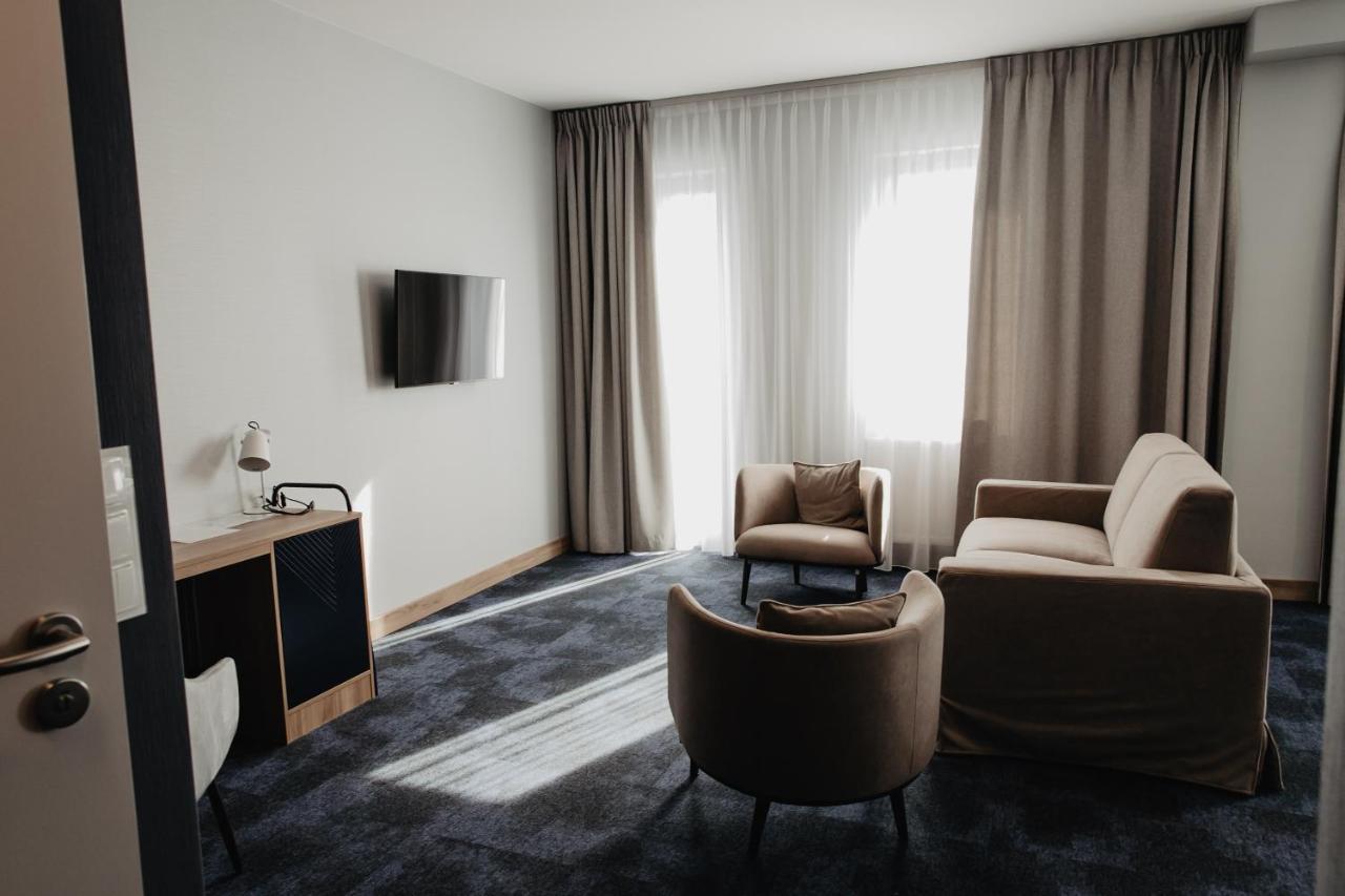 Molto Bene Hotel & Restaurant Skorcz Екстер'єр фото